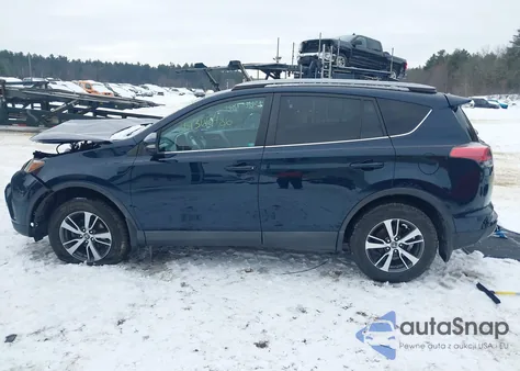 2017 Toyota Rav4 Xle из США, поврежденный, VIN 2T3RFREV1HW663762